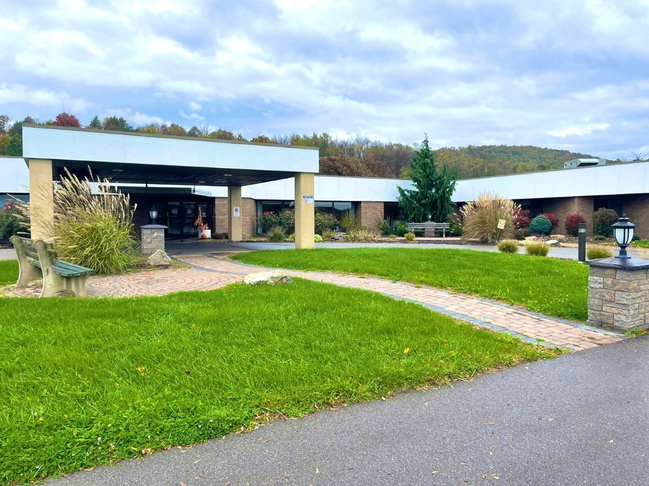 Glen Brook Rehabilitation and Healthcare Center