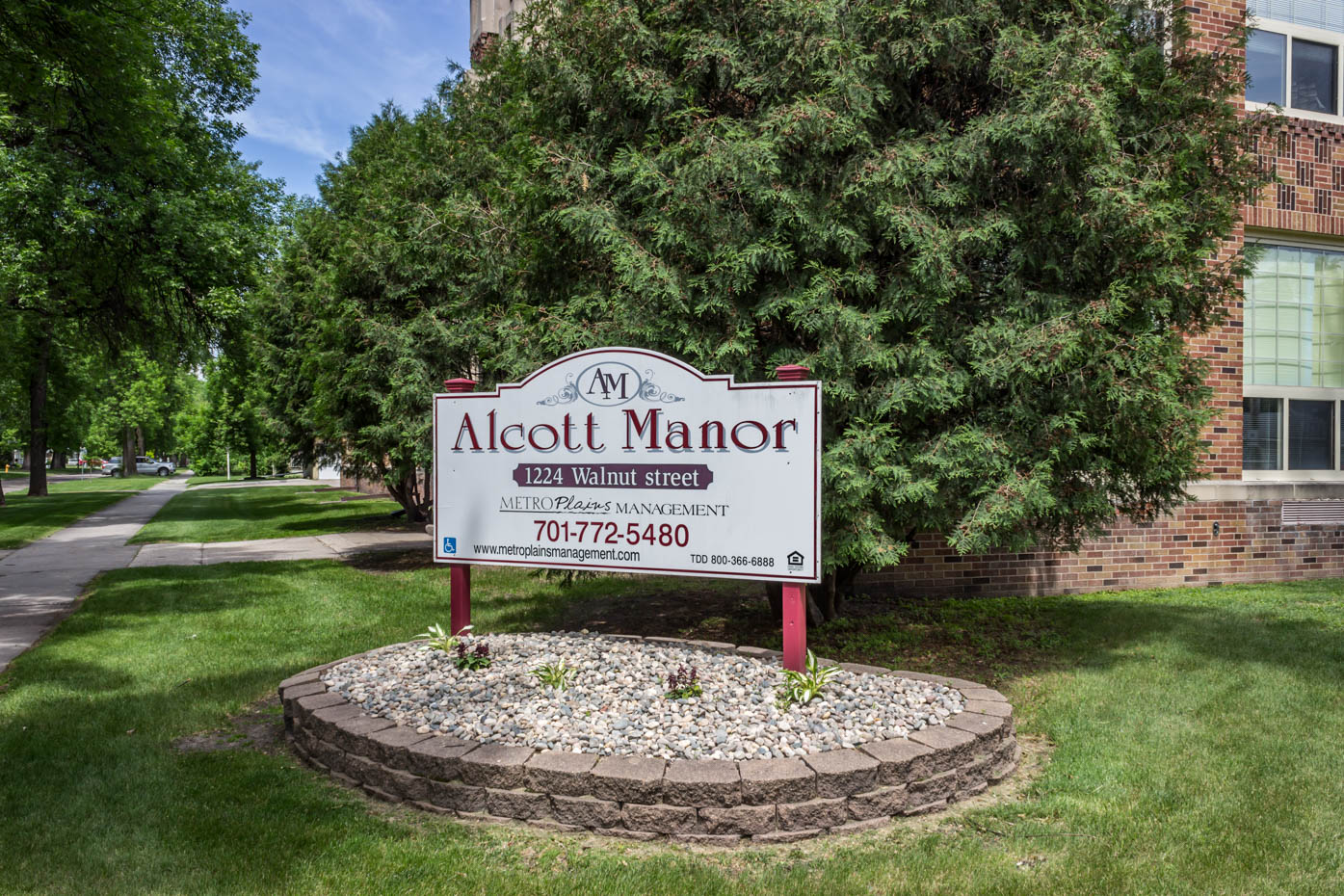 Alcott Manor
