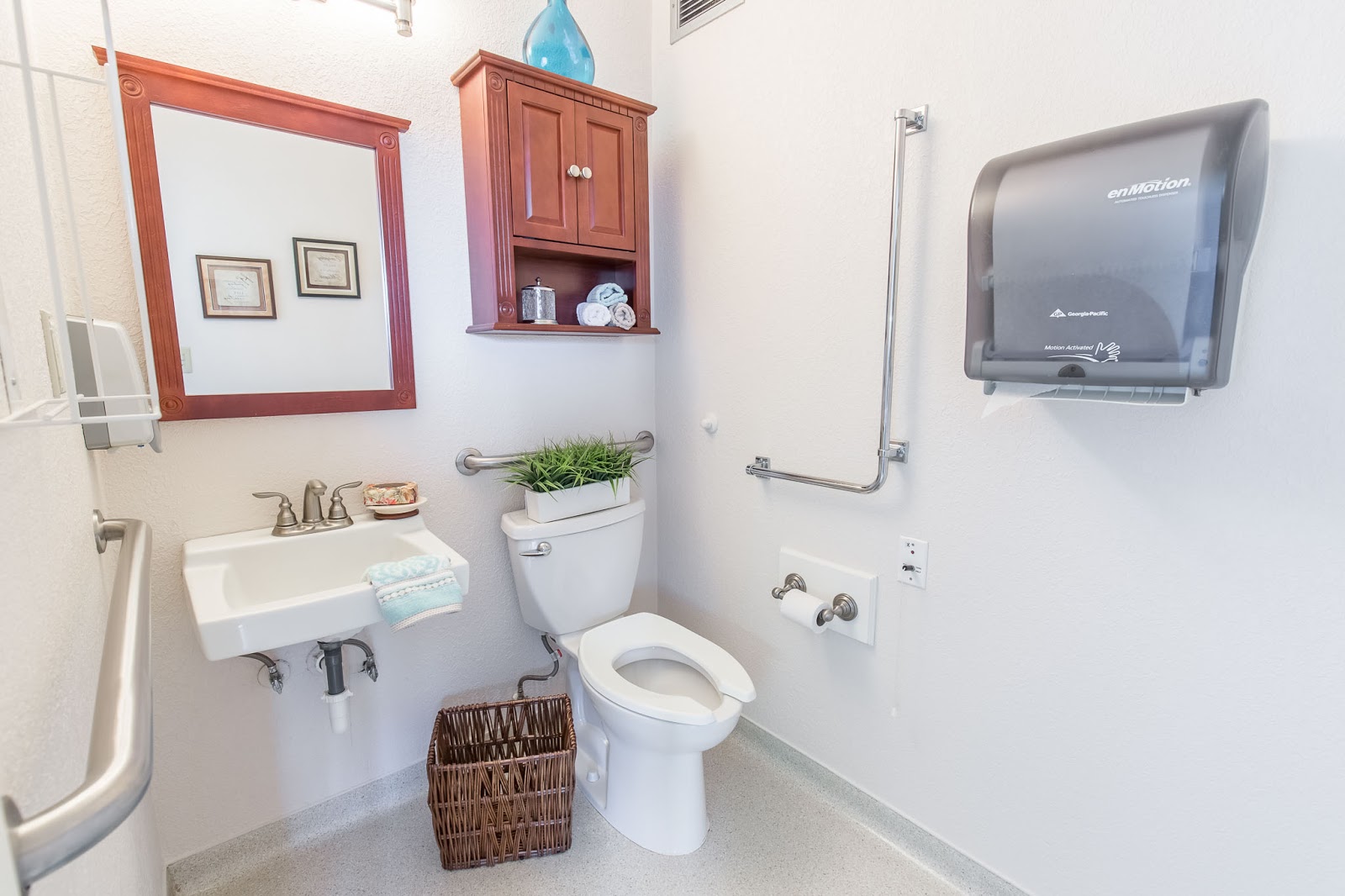 Windsor Monterey Care Center