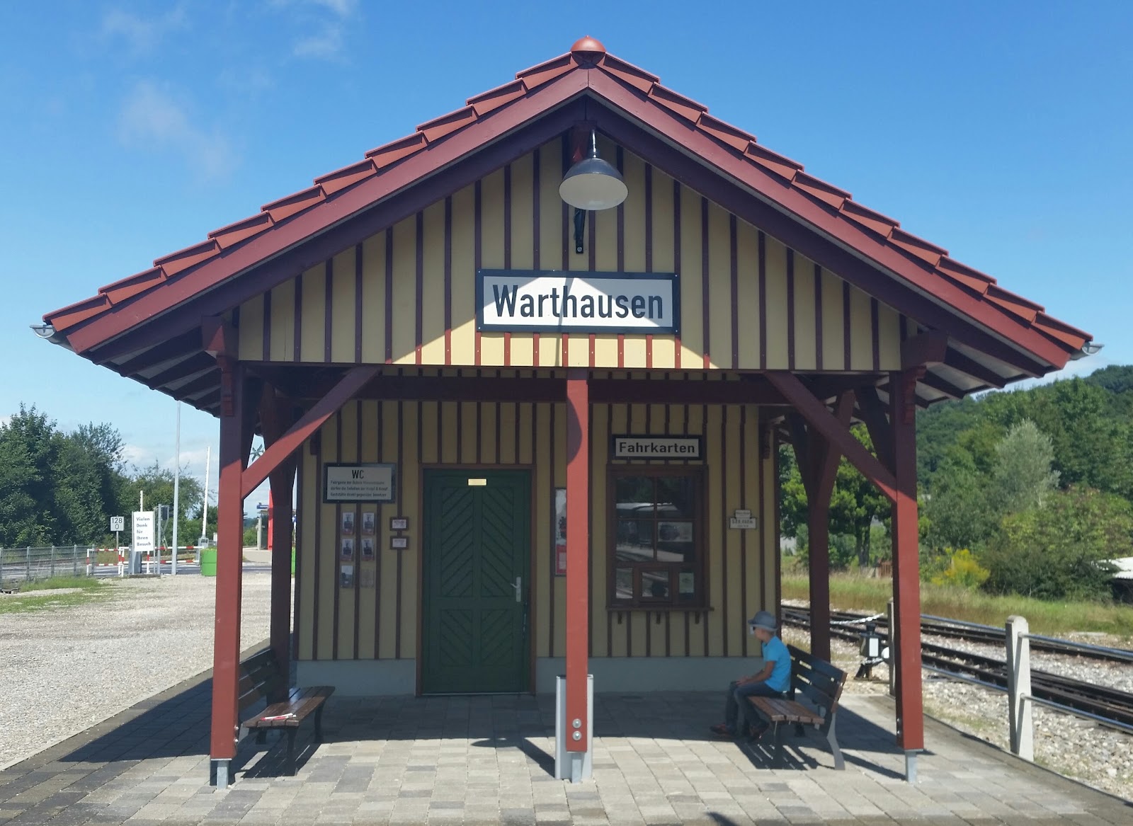 Gemeinde Warthausen, Turn- u. Festhalle