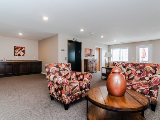 Silver Waters Apartments