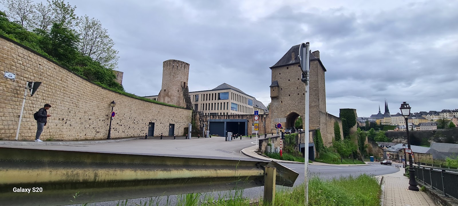 SERVIOR, Op der Rhum