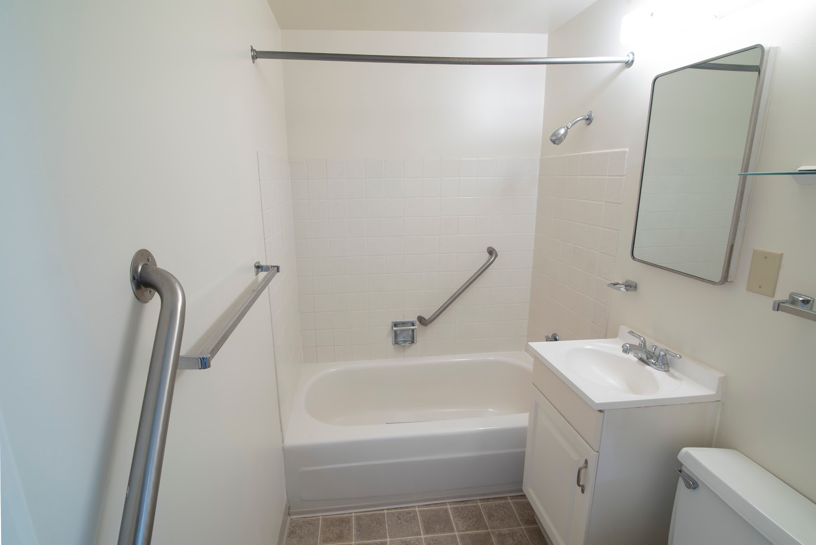 Life Manor Independent Living (Parkside)