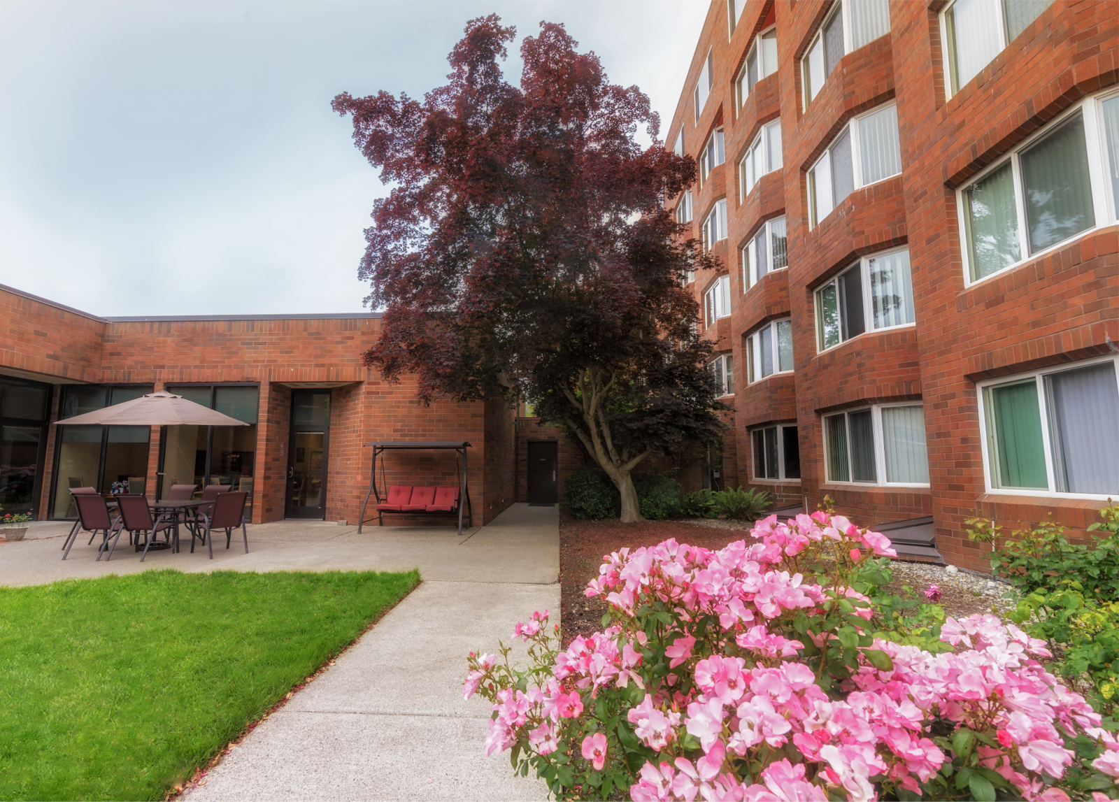Life Manor Independent Living (Parkside)