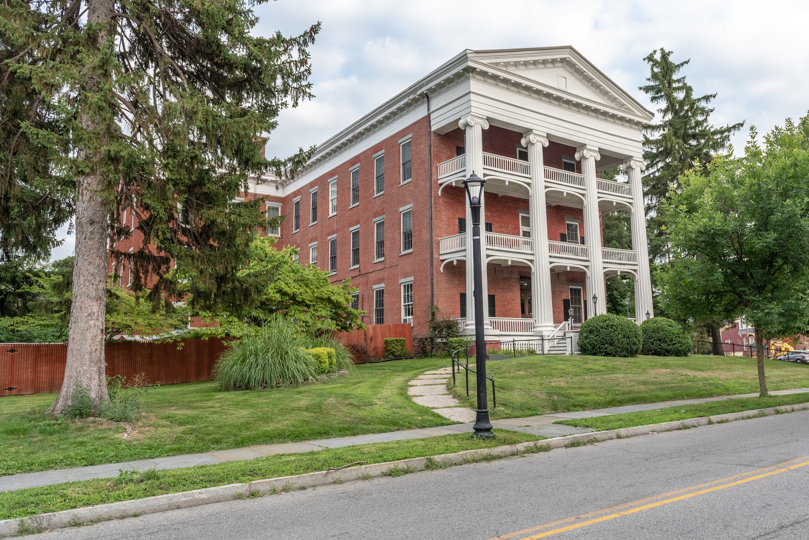 Vassar-Warner Home