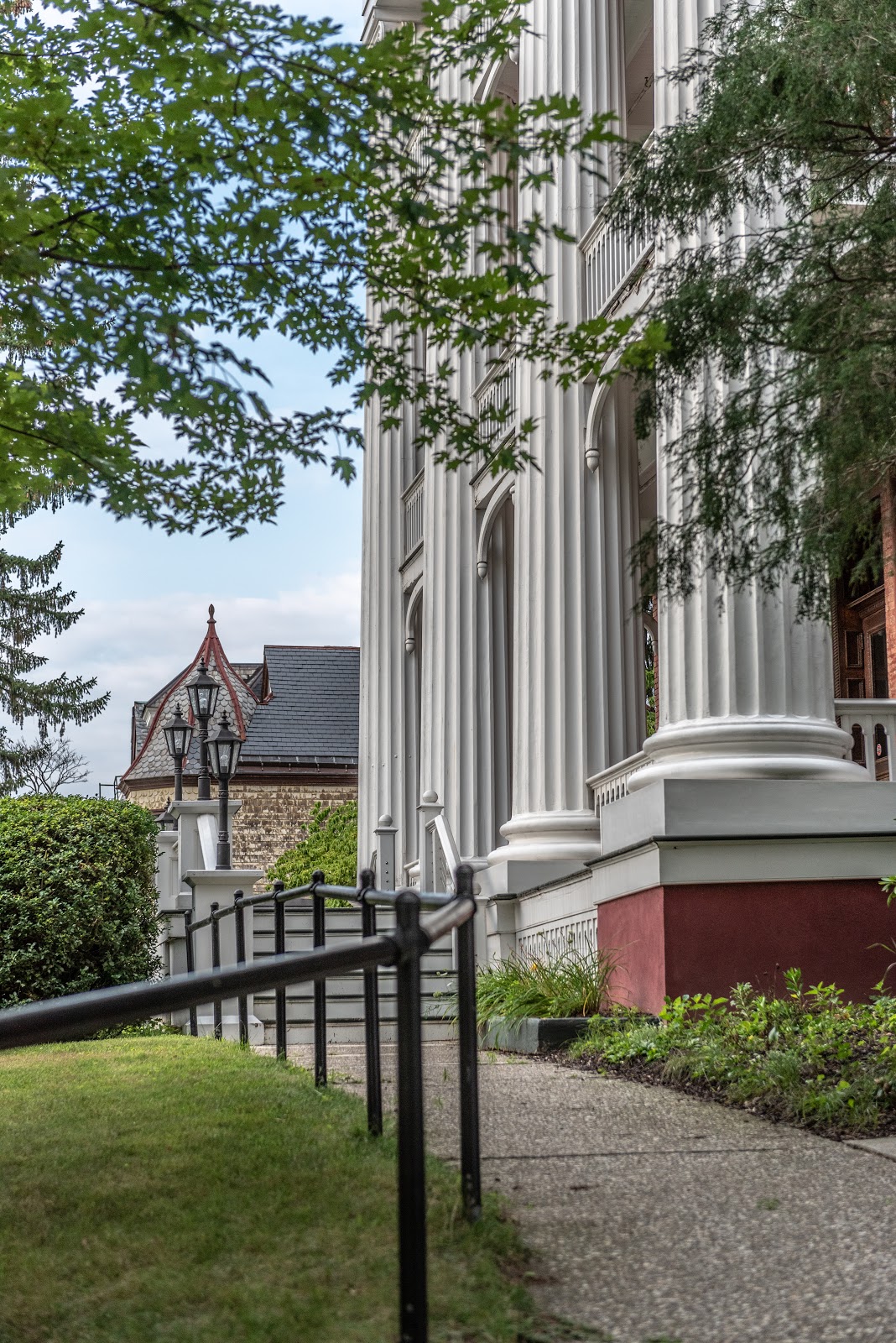 Vassar-Warner Home