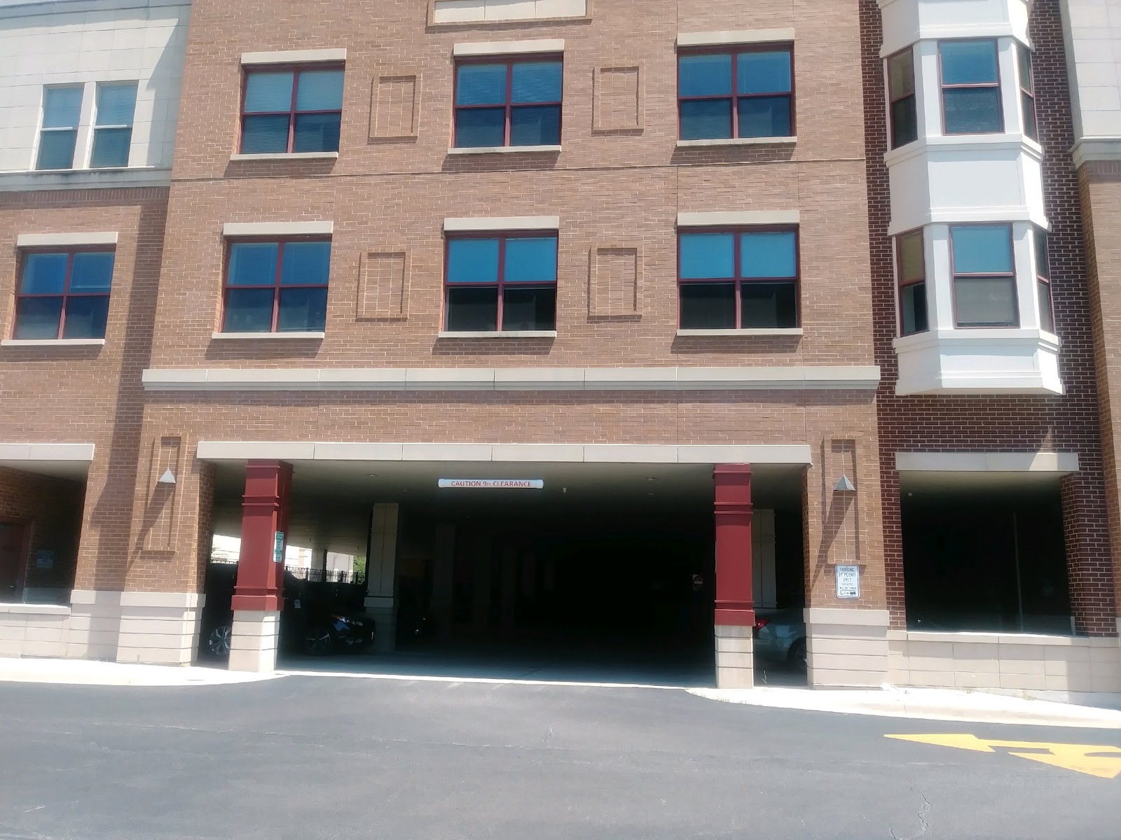 Elmhurst Pointe
