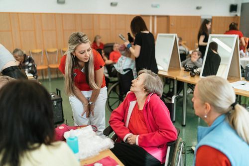 Rosewood Nursing and Rehabilitation Center: Nursing Home In New York | NY Nursing Home