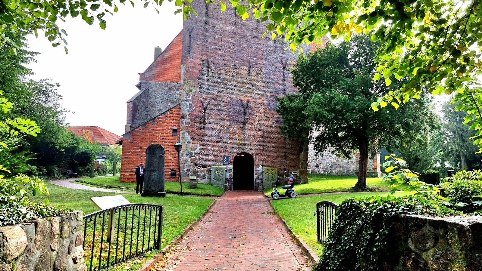 St.-Cyprian- und Cornelius-Kirche - Evangelisch-lutherische Kirchengemeinde Ganderkesee