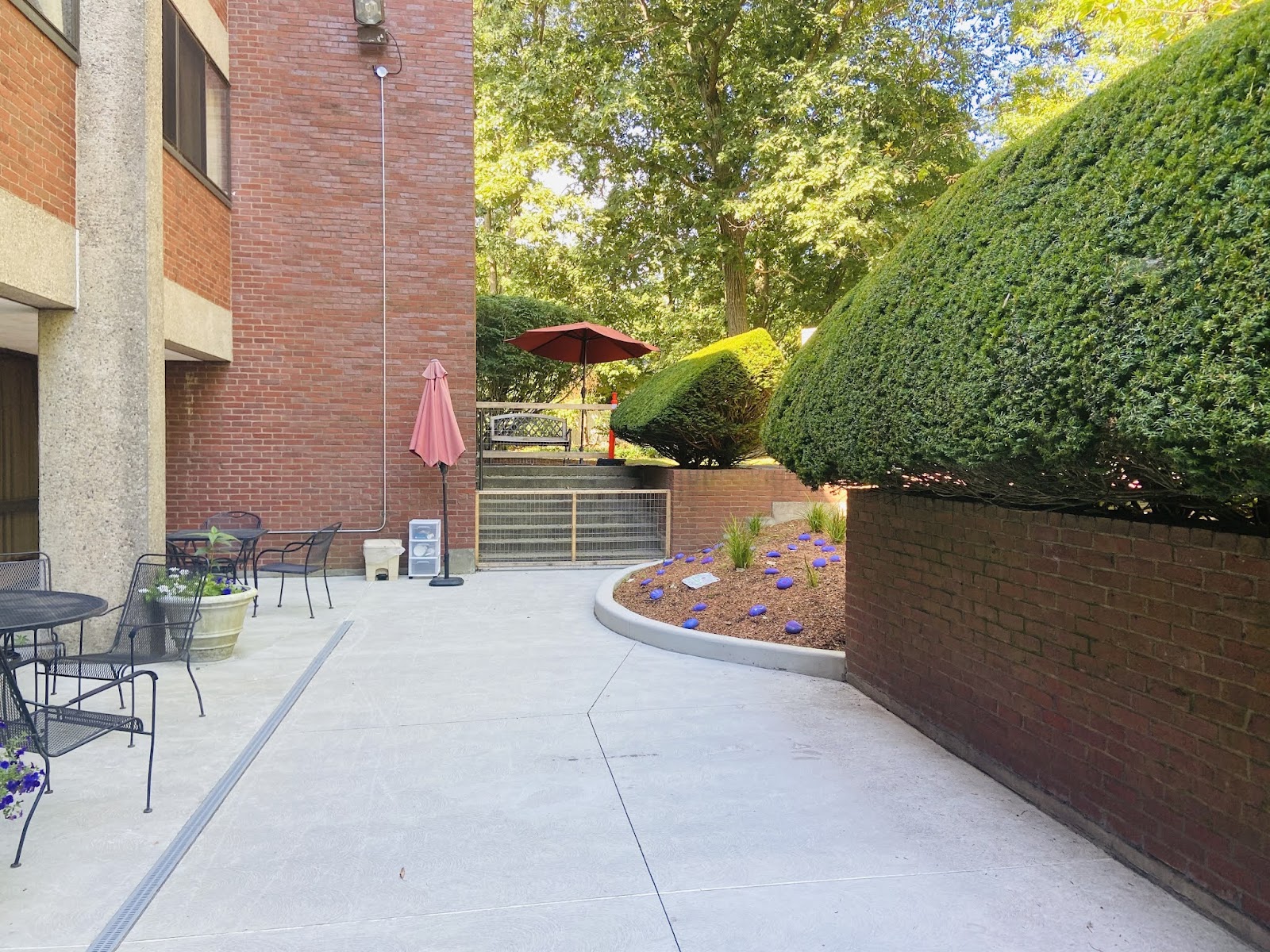 AdviniaCare Wellesley Alzheimer's Center