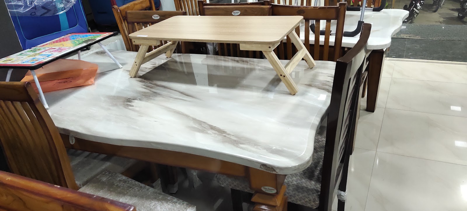 Omm Furniture