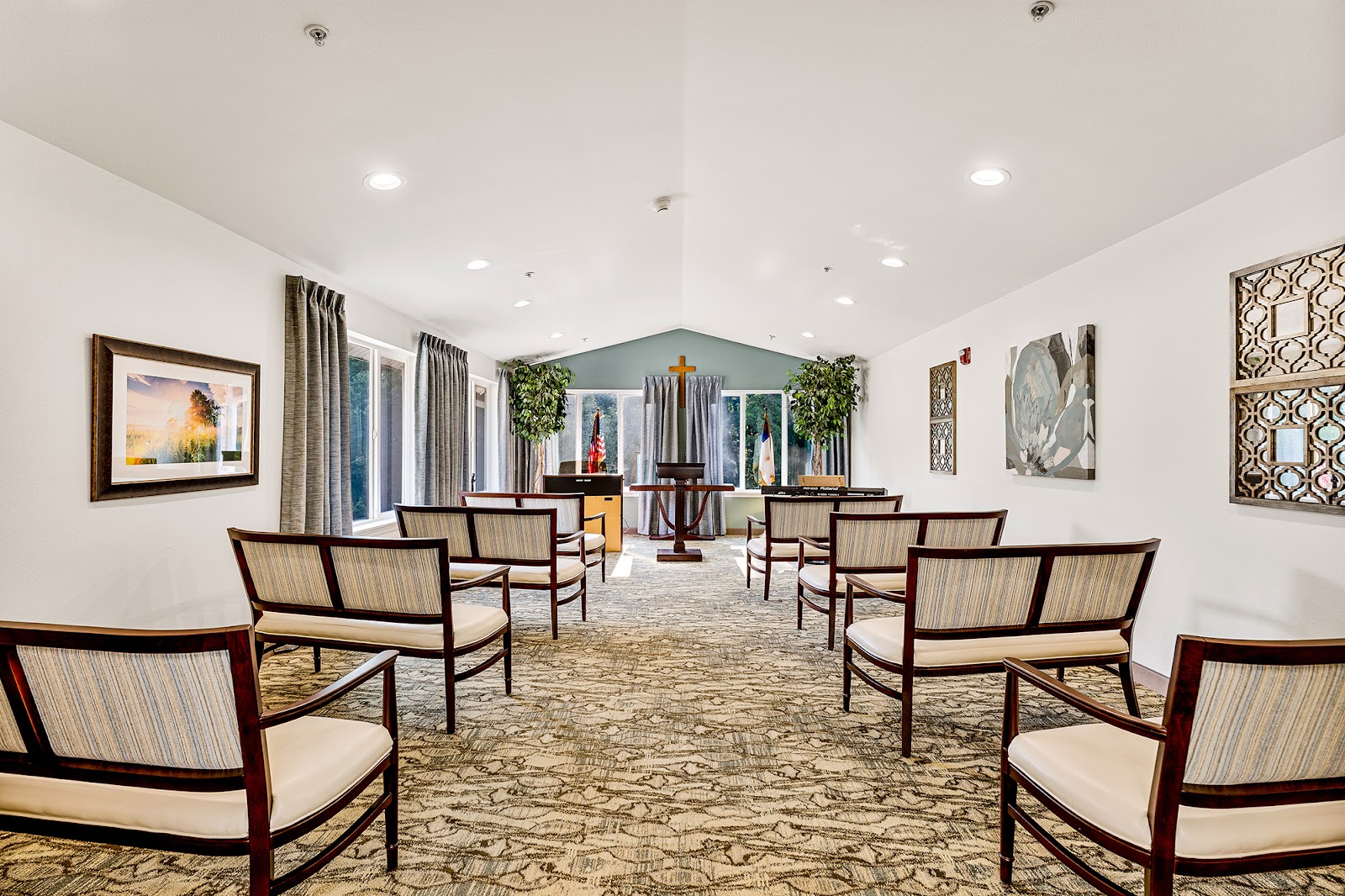 Jordan Oaks Gracious Retirement Living