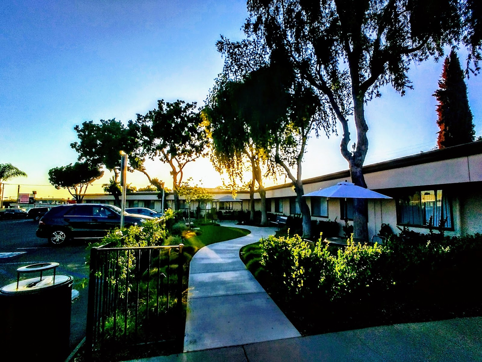 Whittier Hills Healthcare Center