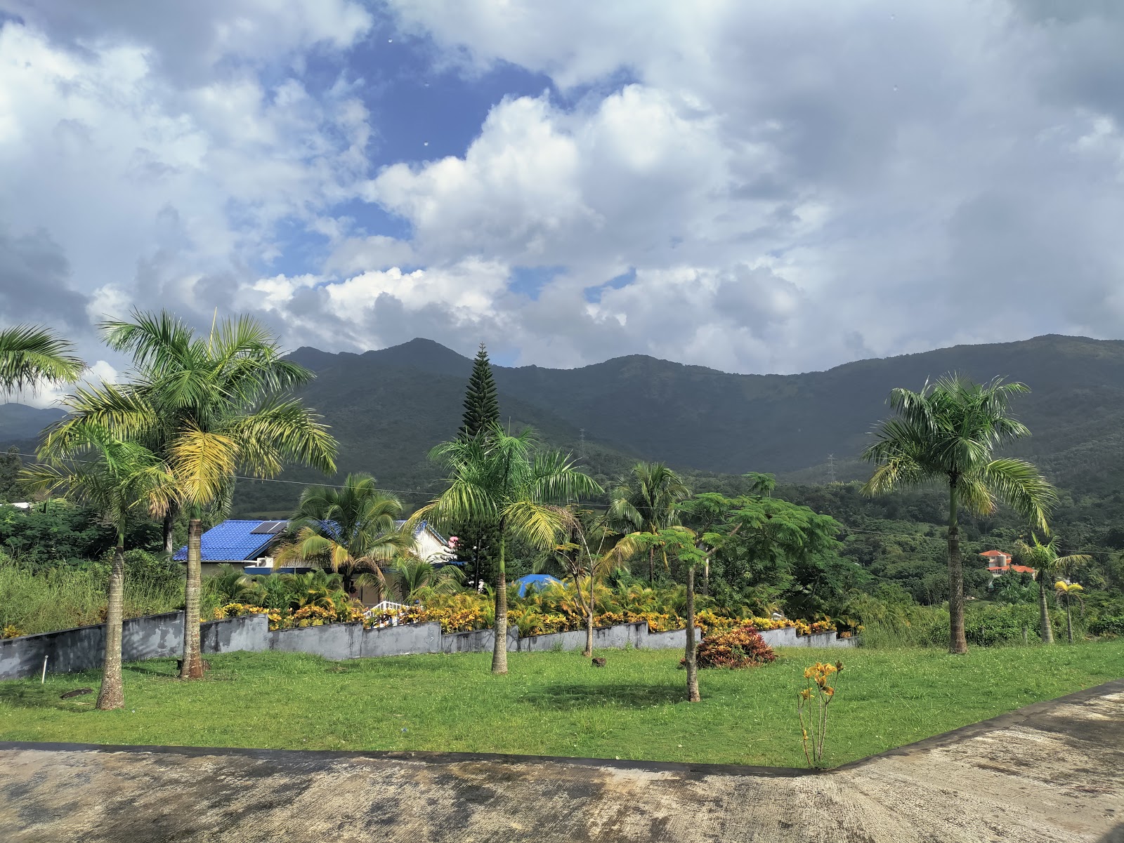 Colinas de Mina, Villa Altagracia