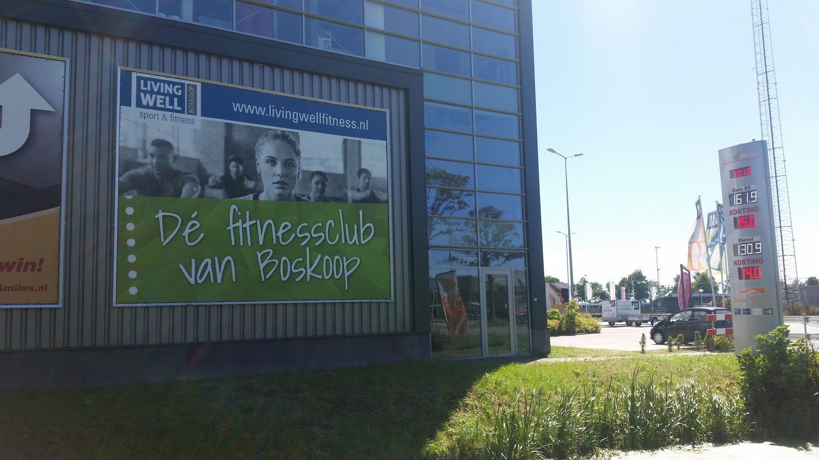 LivingWell Sports & Fitness