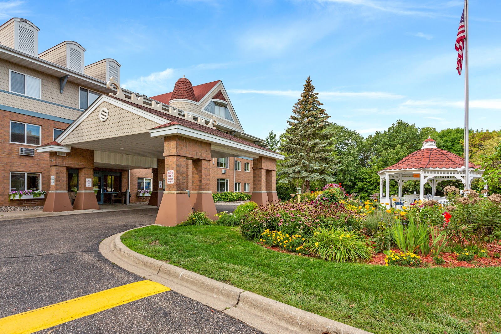 Scandia Shores Community