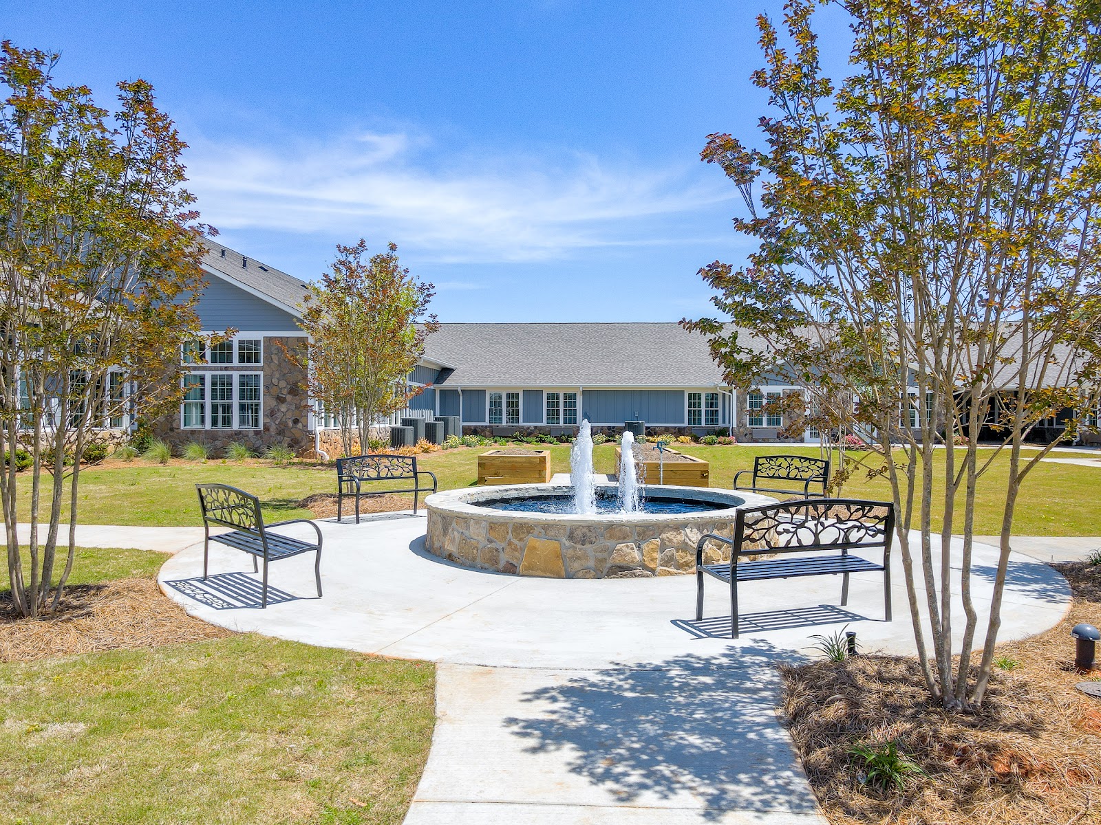 Manor Lake Assisted Living, Memory Care, & Independent Living - Cartersville