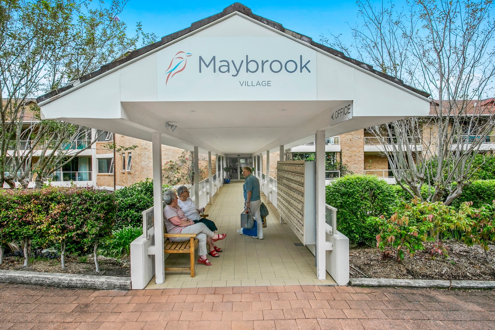 Levande Maybrook