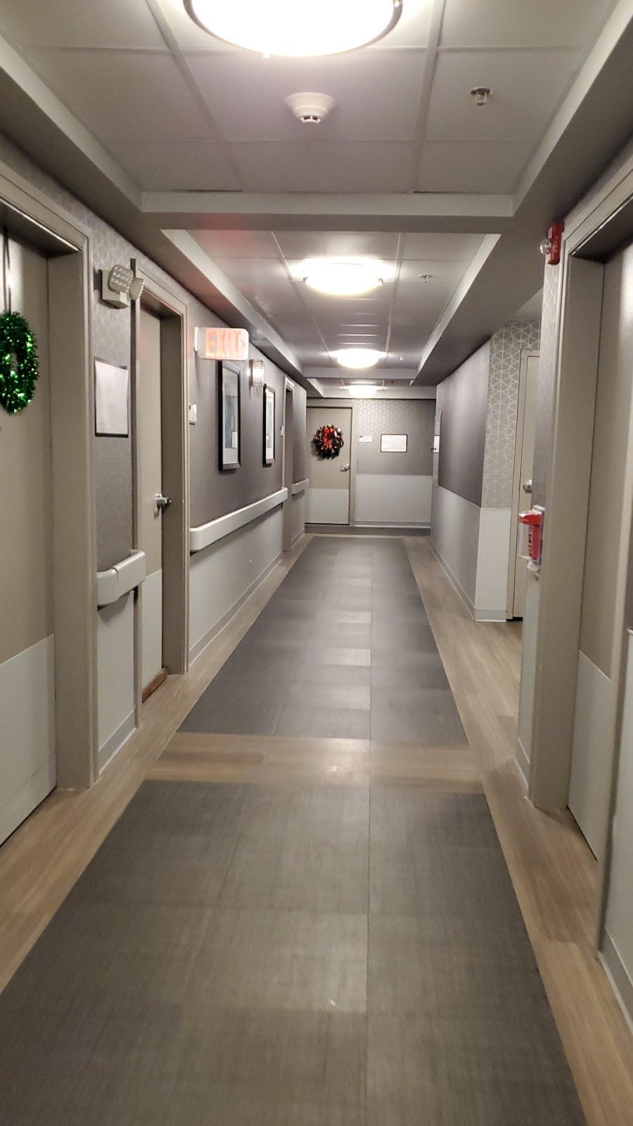 Asbury Court Des Plaines