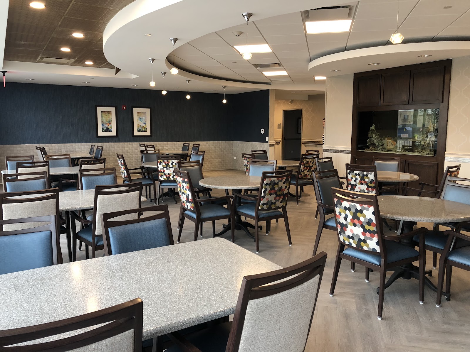 Asbury Court Des Plaines
