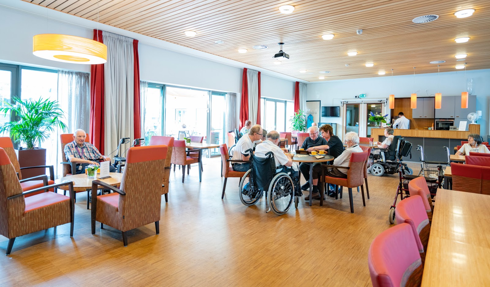 Aafje Slinge Verpleeghuiszorg - Kleinschalig wonen met Dementie Rotterdam